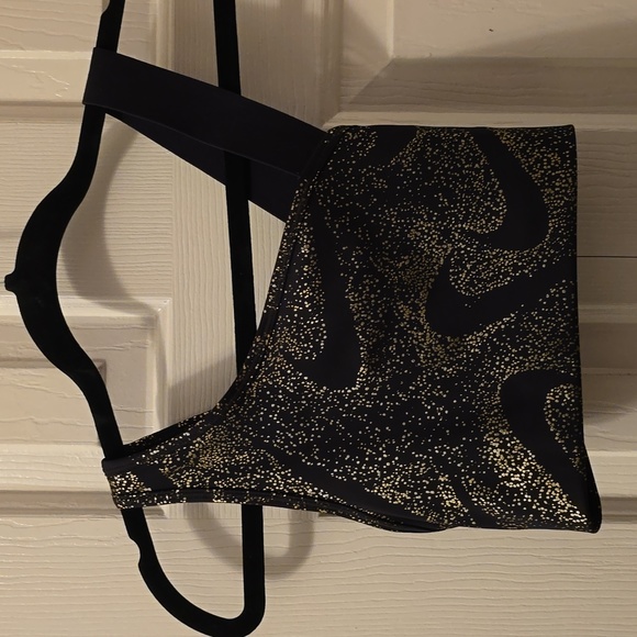 NIKE SIGNATURE  WOMEN'S BLACK & GOLD ATHLETIC TANK TOP SIZE EXTRA SMALL XS - Picture 3 of 14